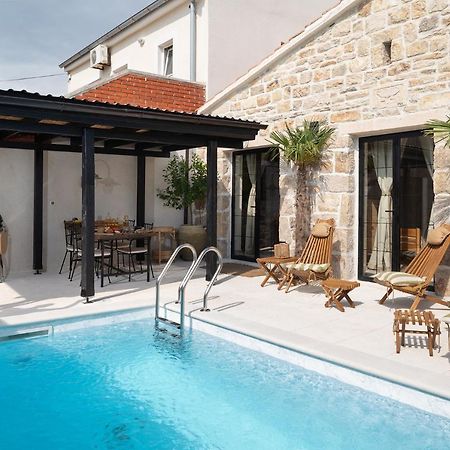 Blacksmith'S House - Rental House With Heated Pool Posedarje Εξωτερικό φωτογραφία