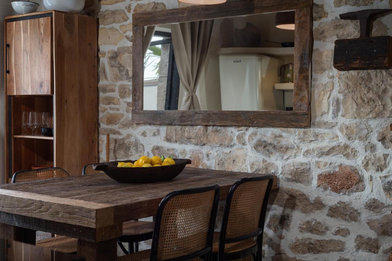 Blacksmith'S House - Rental House With Heated Pool Posedarje Εξωτερικό φωτογραφία