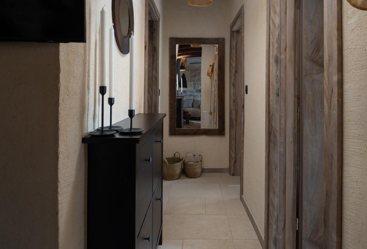 Blacksmith'S House - Rental House With Heated Pool Posedarje Εξωτερικό φωτογραφία