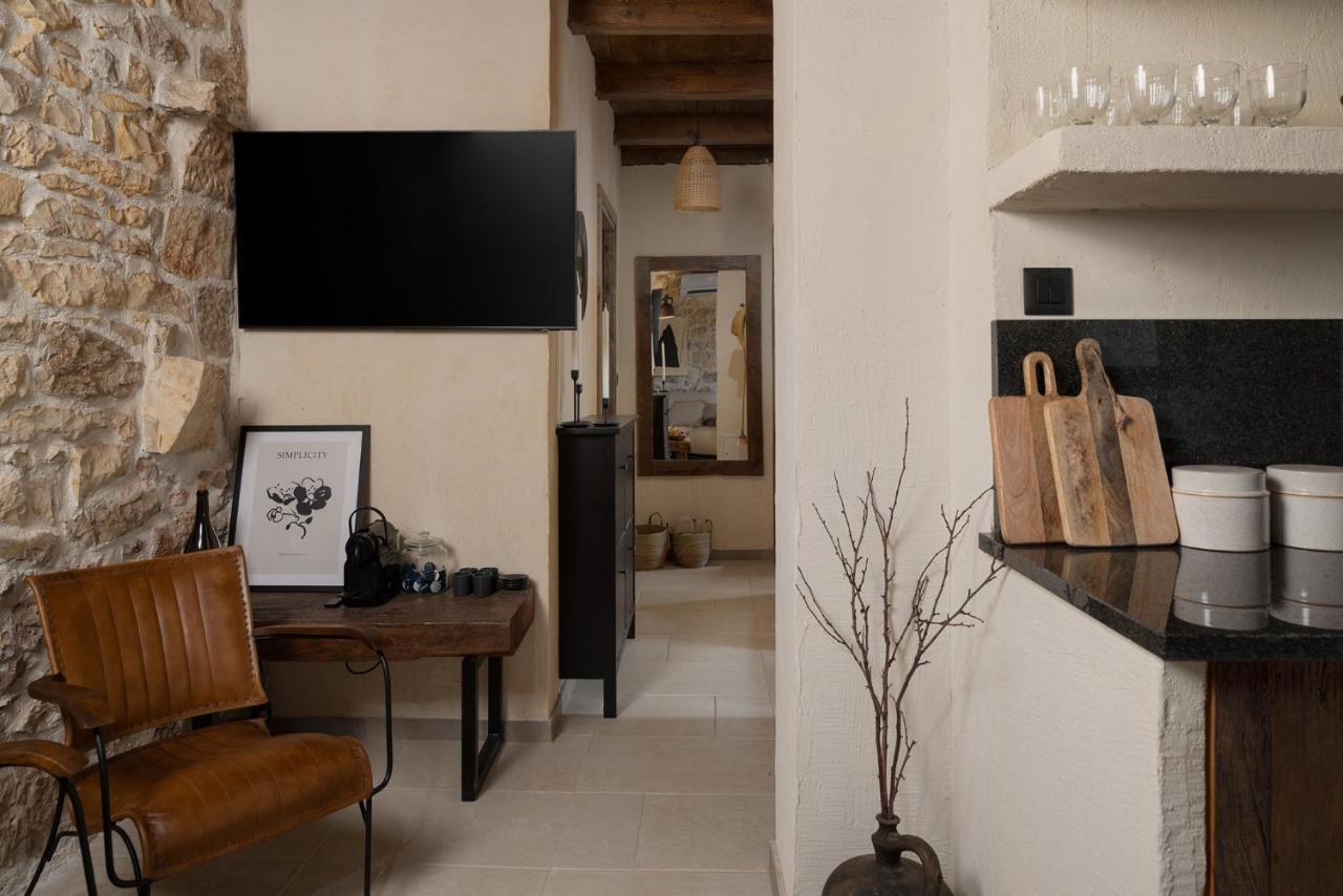 Blacksmith'S House - Rental House With Heated Pool Posedarje Εξωτερικό φωτογραφία